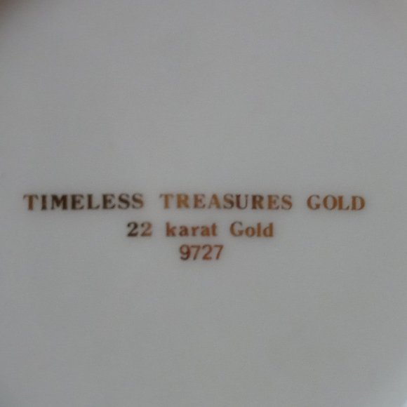 22K Gold Accent Cups Floral - Picture 3 of 5